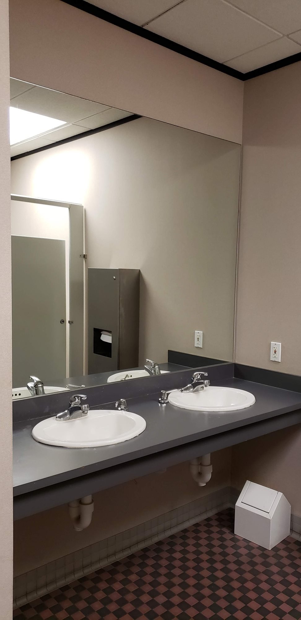 Floors2Interiors Photo Gallery : bathroom double sinks